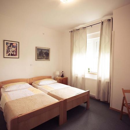 Rooms Medved Samobor Exteriör bild